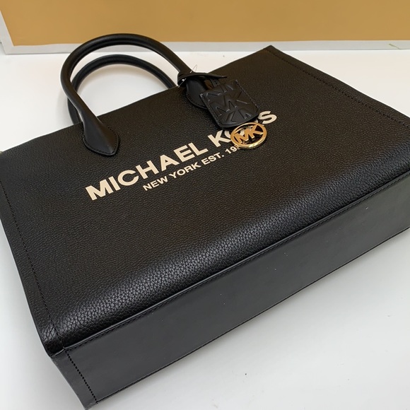 MICHAEL KORS 
Mirella Medium Pebbled Leather Tote Bag BLACK COLOR - Picture 2 of 15